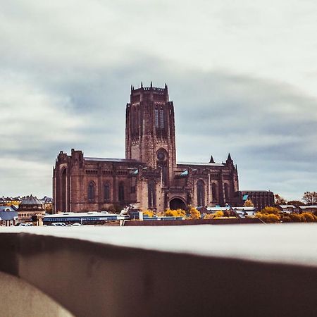 Serviced Apartment In Liverpool City Centre - Free Parking - Balcony - By Happy Days Εξωτερικό φωτογραφία